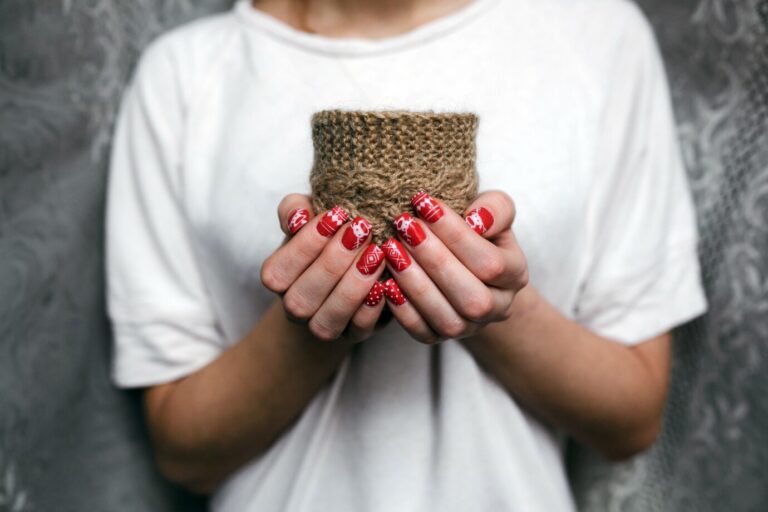 Thanksgiving Nails: Festive Nail Art Ideas and Tutorials 